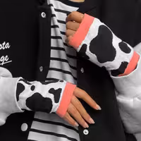 دستکش کلاسیک لاانگشتی طرح گاوی