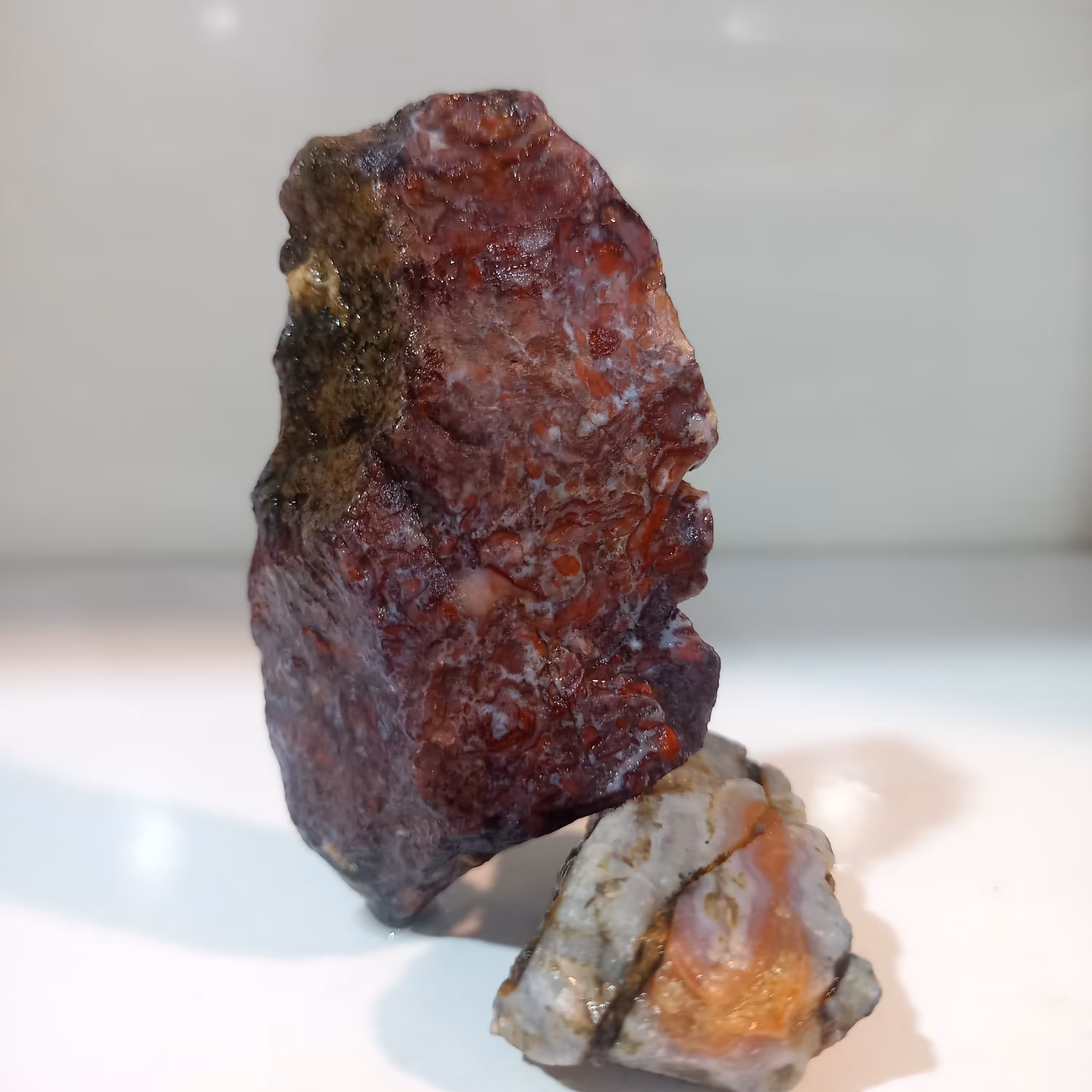 عقیق شجر پاییزی  زیبا نیم رخ دار  78 گرم