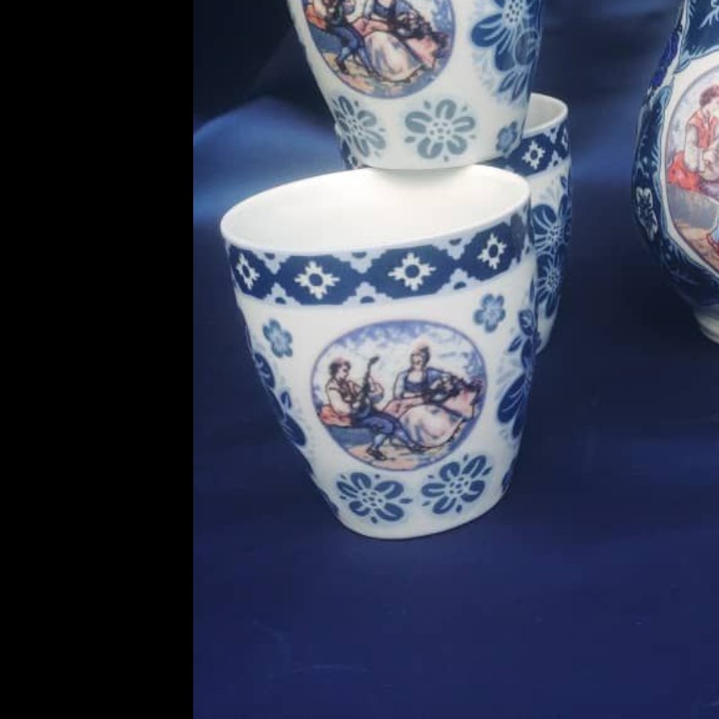 لیوان طرح فرانسوی