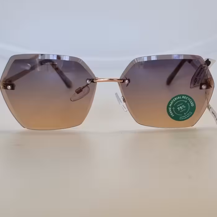 عینک برند اکسسوری-تحت لیسانس آلمان- فوق العاده سبک- یو وی 400- مناسب برای خانم ها و آقایان- دارای رنگبندی