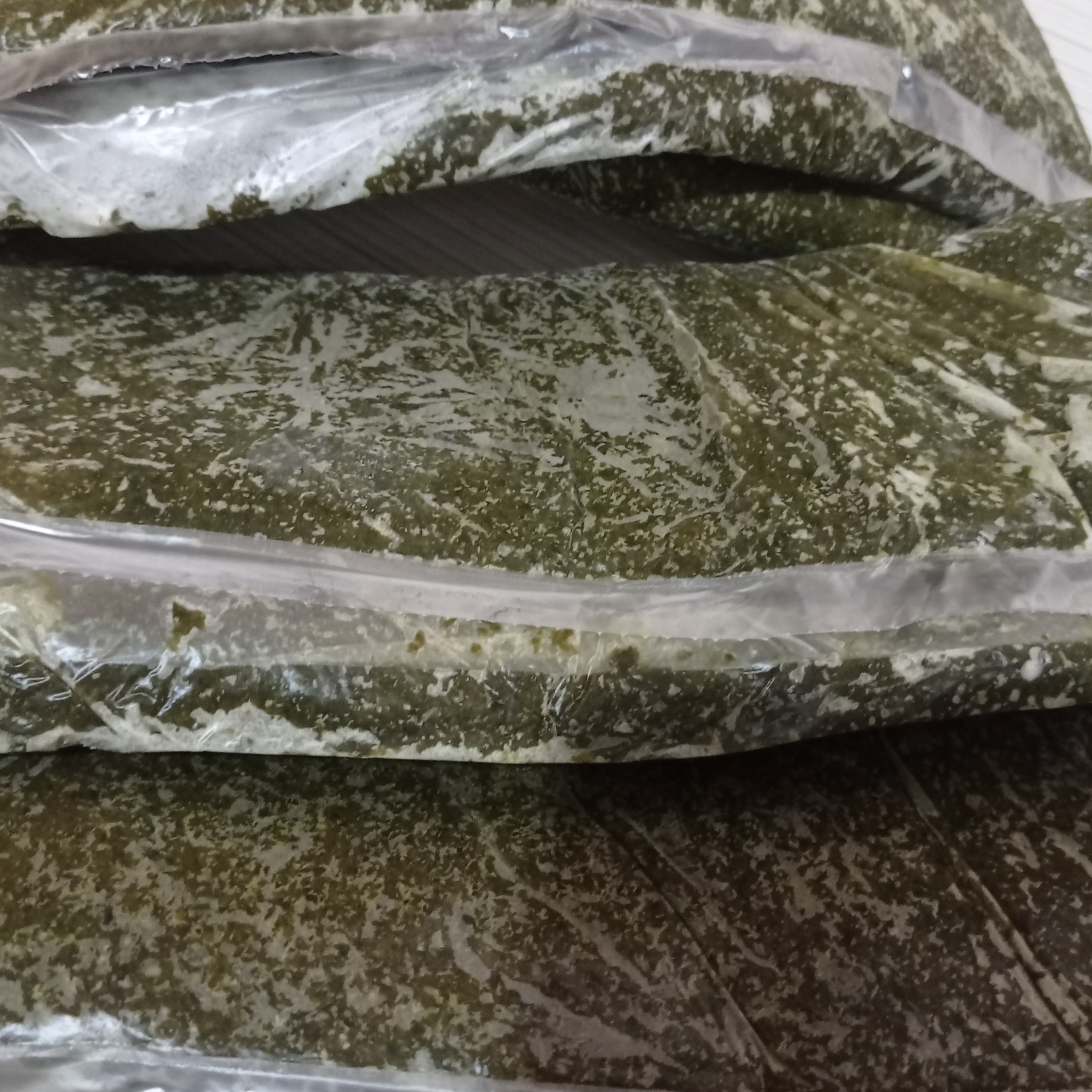 سبزی قورمه ای محلی محصول باغ غرفه دار