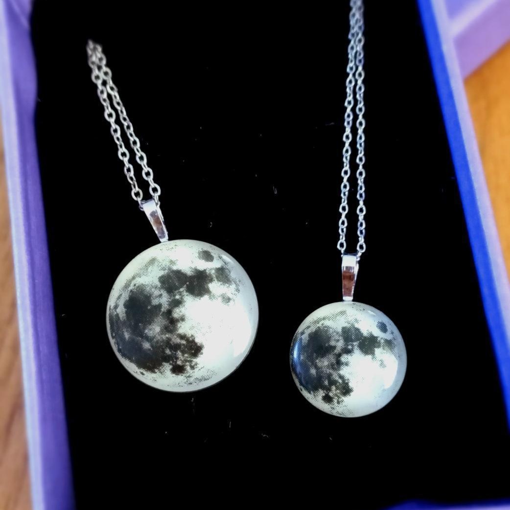 گردنبند ماه شبتاب دو رنگ - سایز 3 