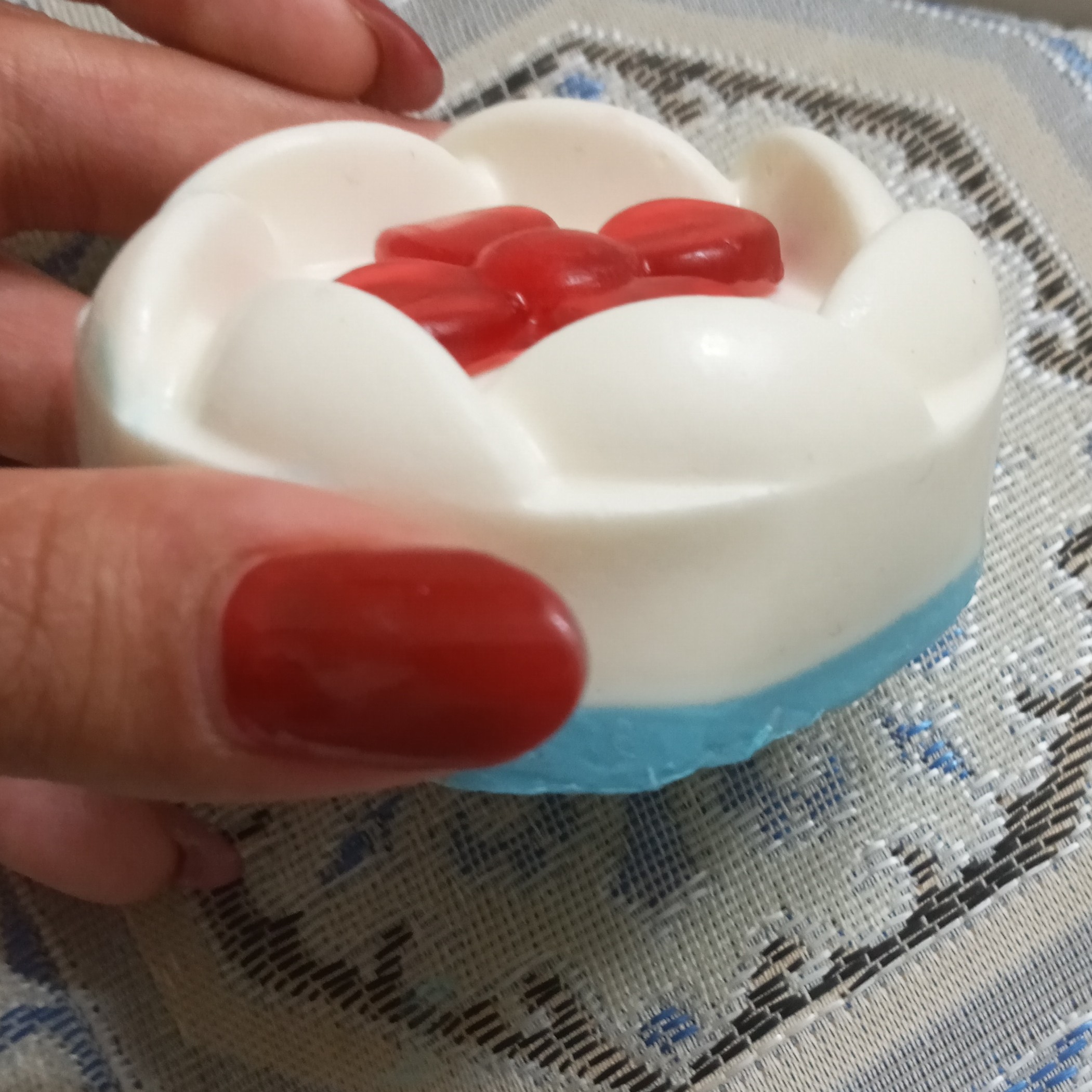 صابون دست ساز با رایحه گل ارکیده