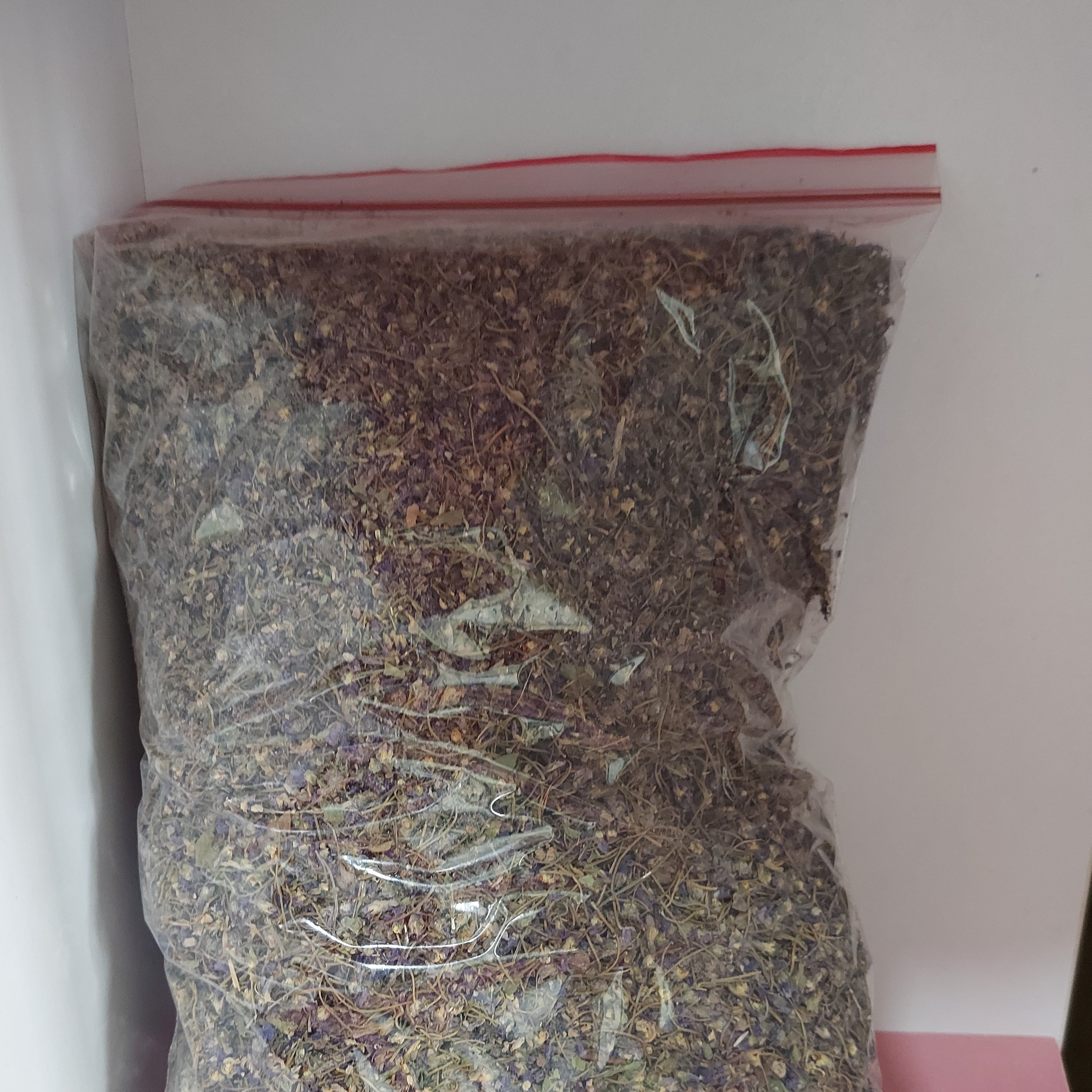 بنفشه کوهی مخصوص روغن و شربت نیم کیلویی