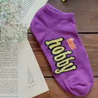 جوراب طرح شکلات هوبی