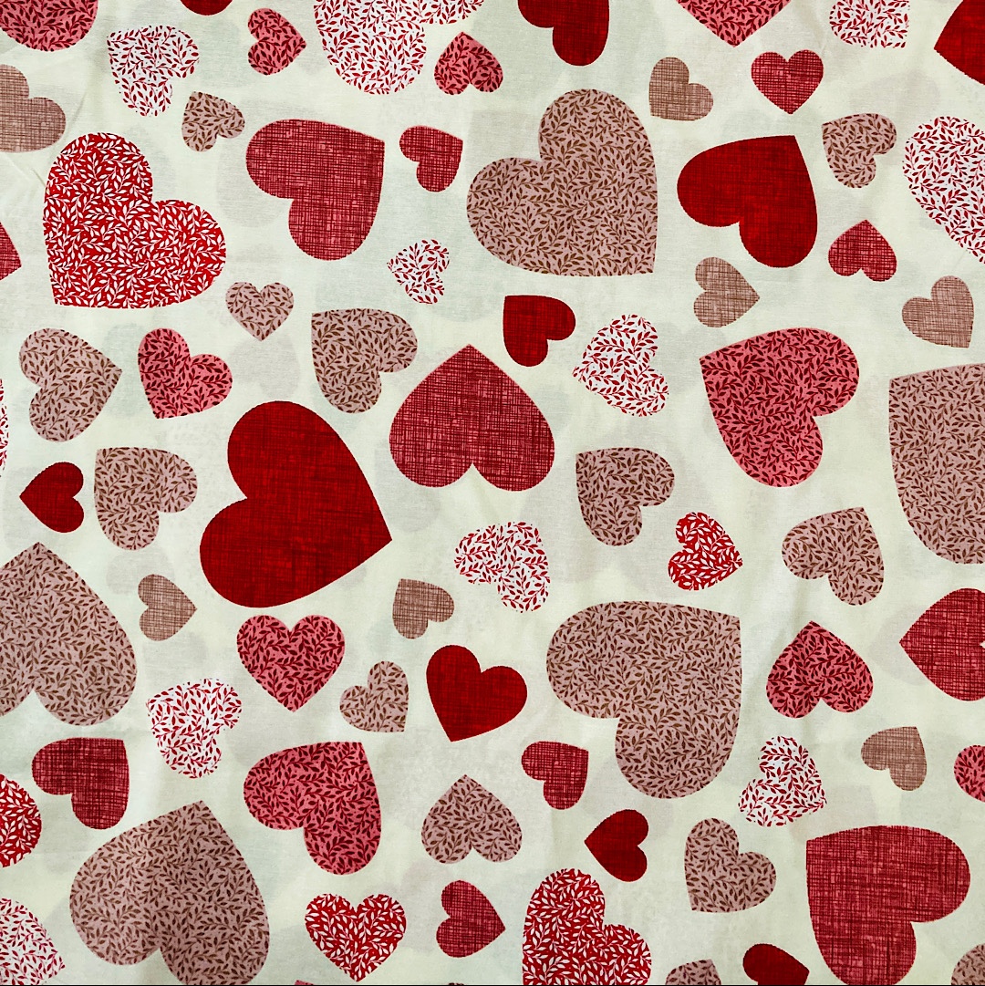 پارچه ملحفه ای قلبی قرمز گلبهی عرض 2 متر 