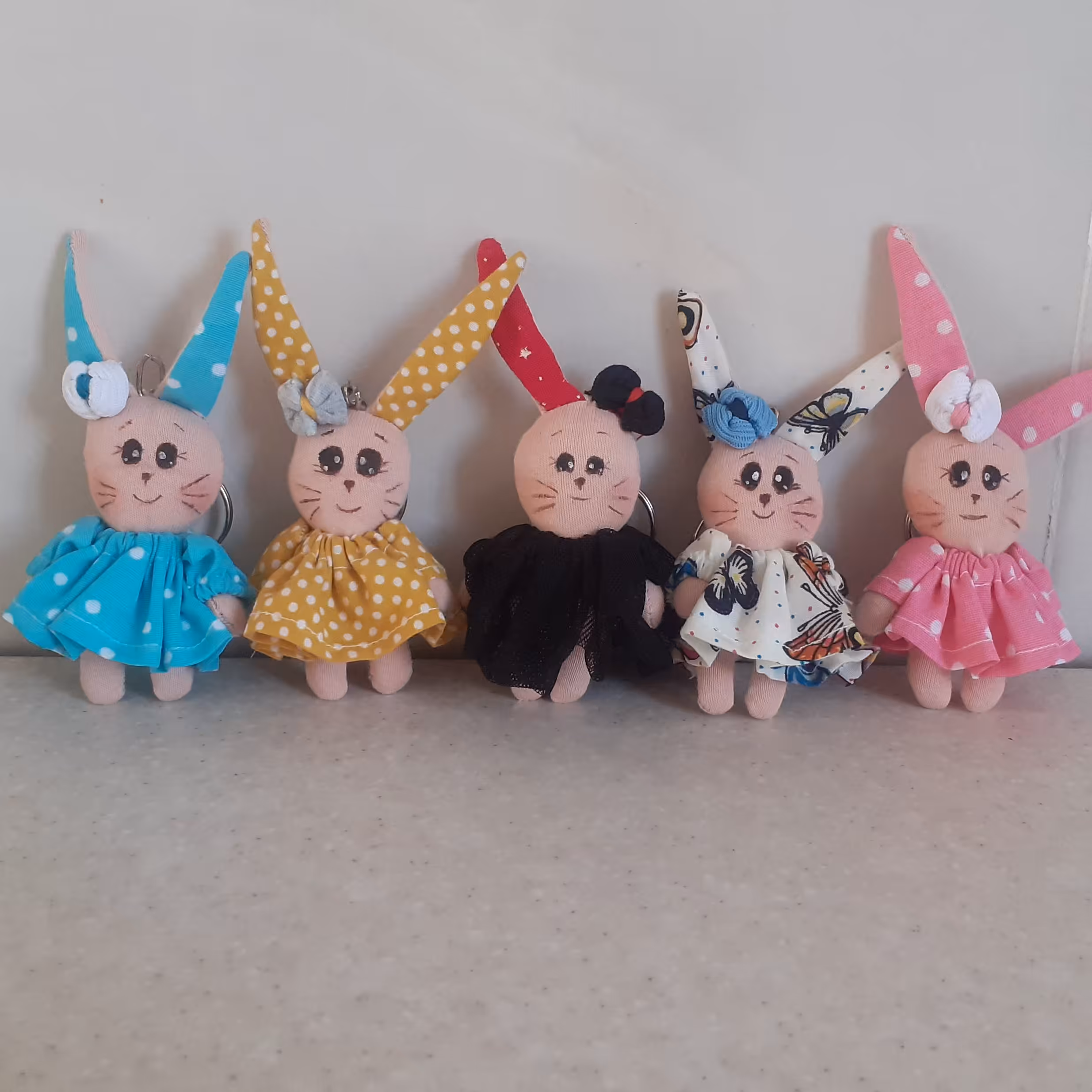 خرگوش های کوچک زیبا مناسب جاکلیدی و آویز کیف