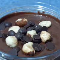 شکلات کرانچی تلخ بادام زمینی شهمار 800گرمی (پیناتلا)