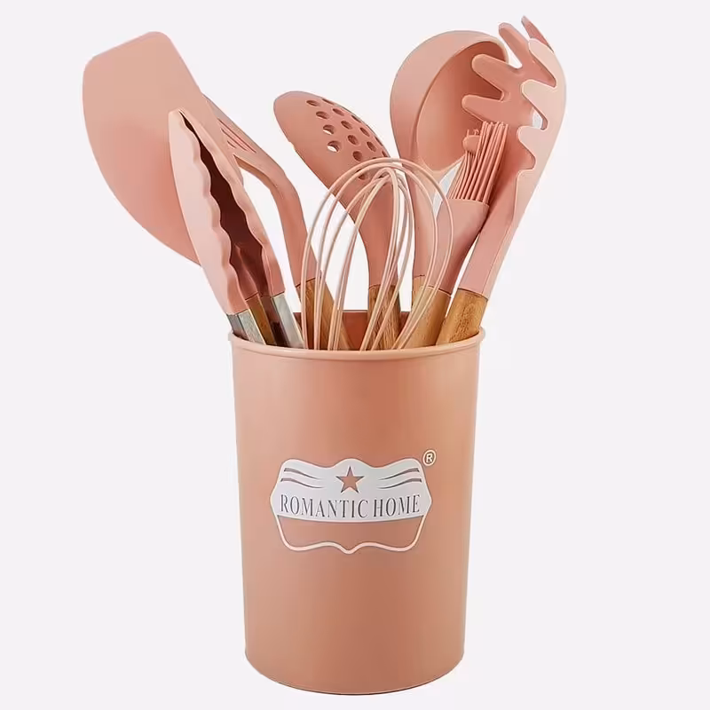 سرویس کفگیر و ملاقه سیلیکونی 9 پارچه رمانتیک هوم مدل سیلیکونی و دسته بامبو