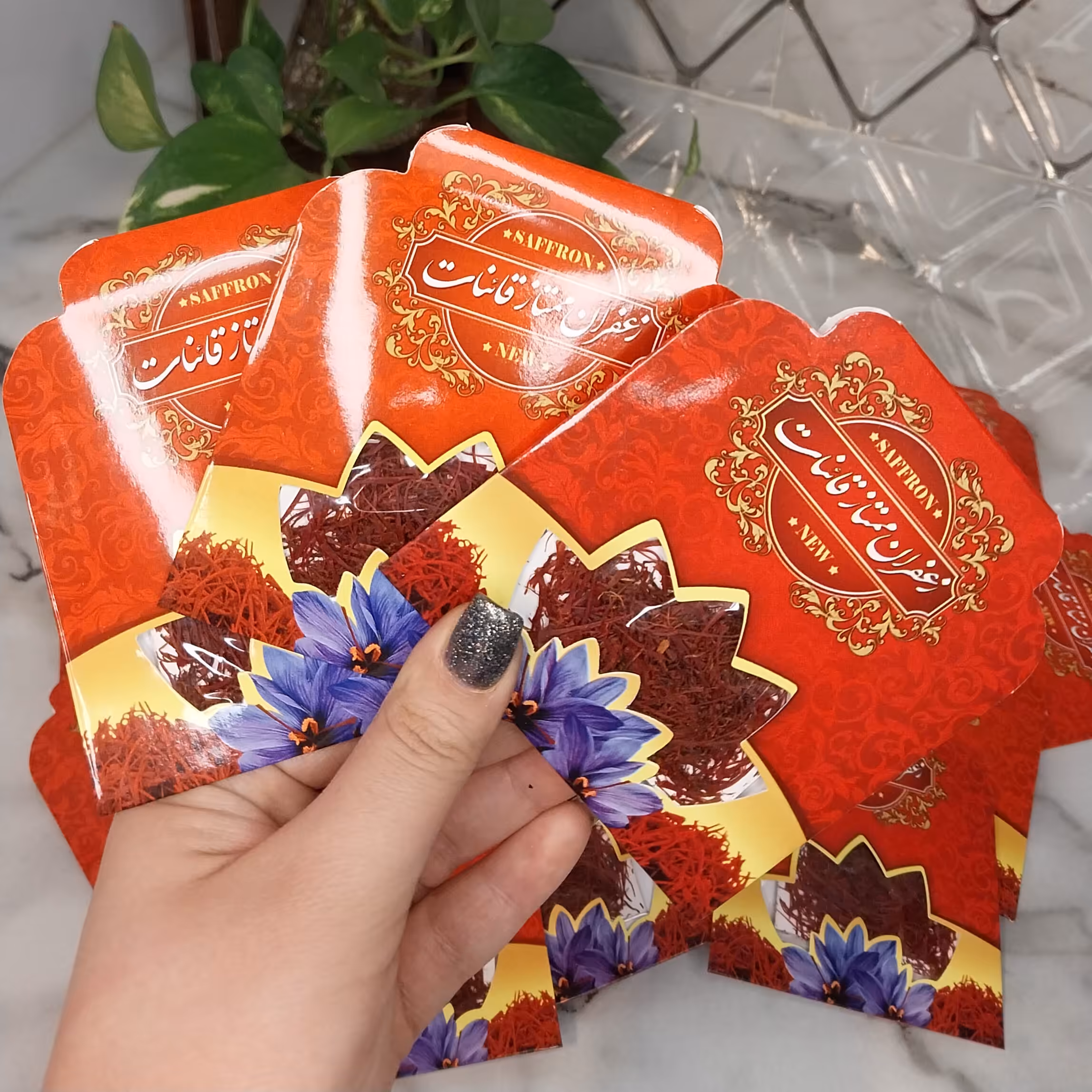 زعفران ناب  سرگل قائنات کیفیت عالی و قیمت فوق العاده یک گرمی