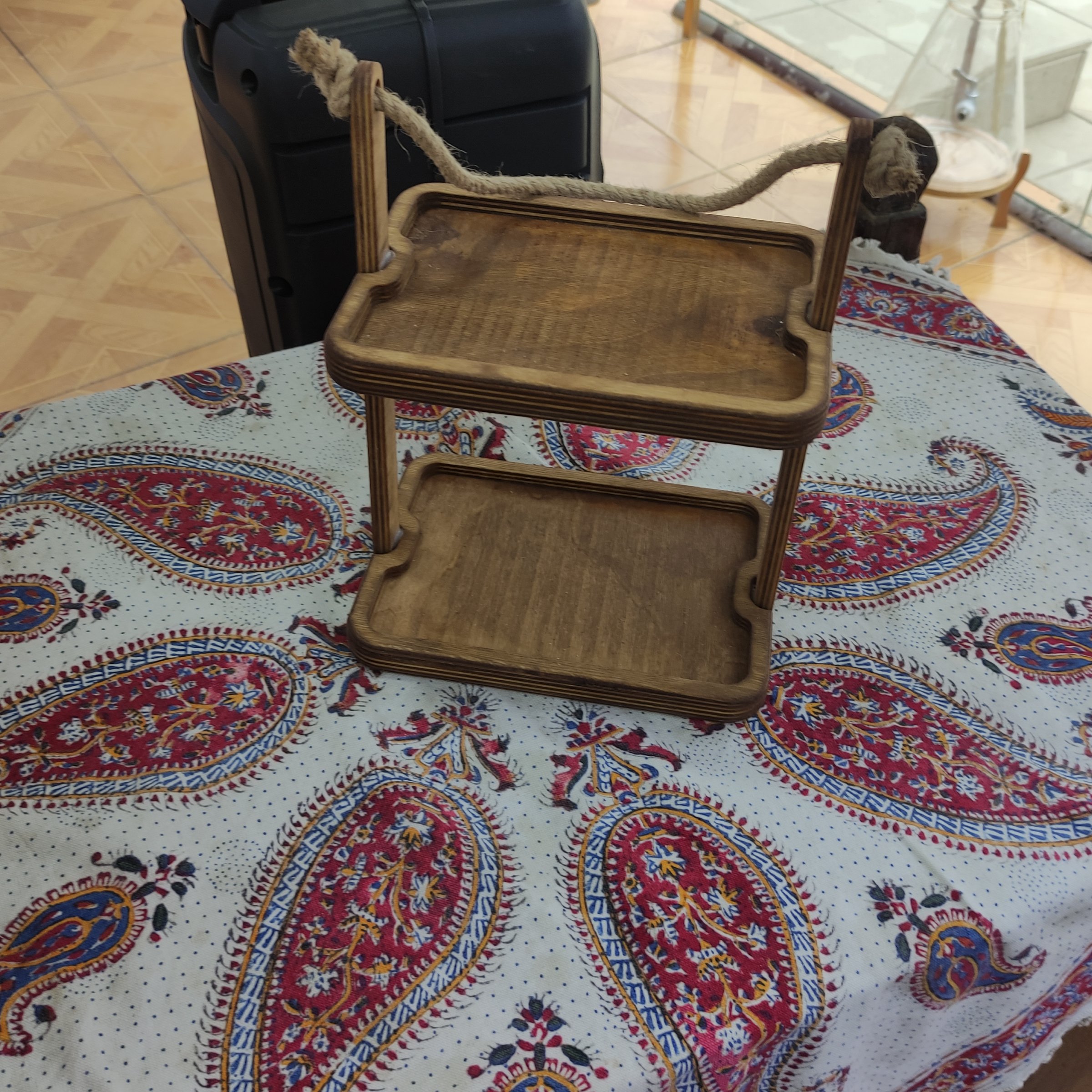 خرما خوری چوبی