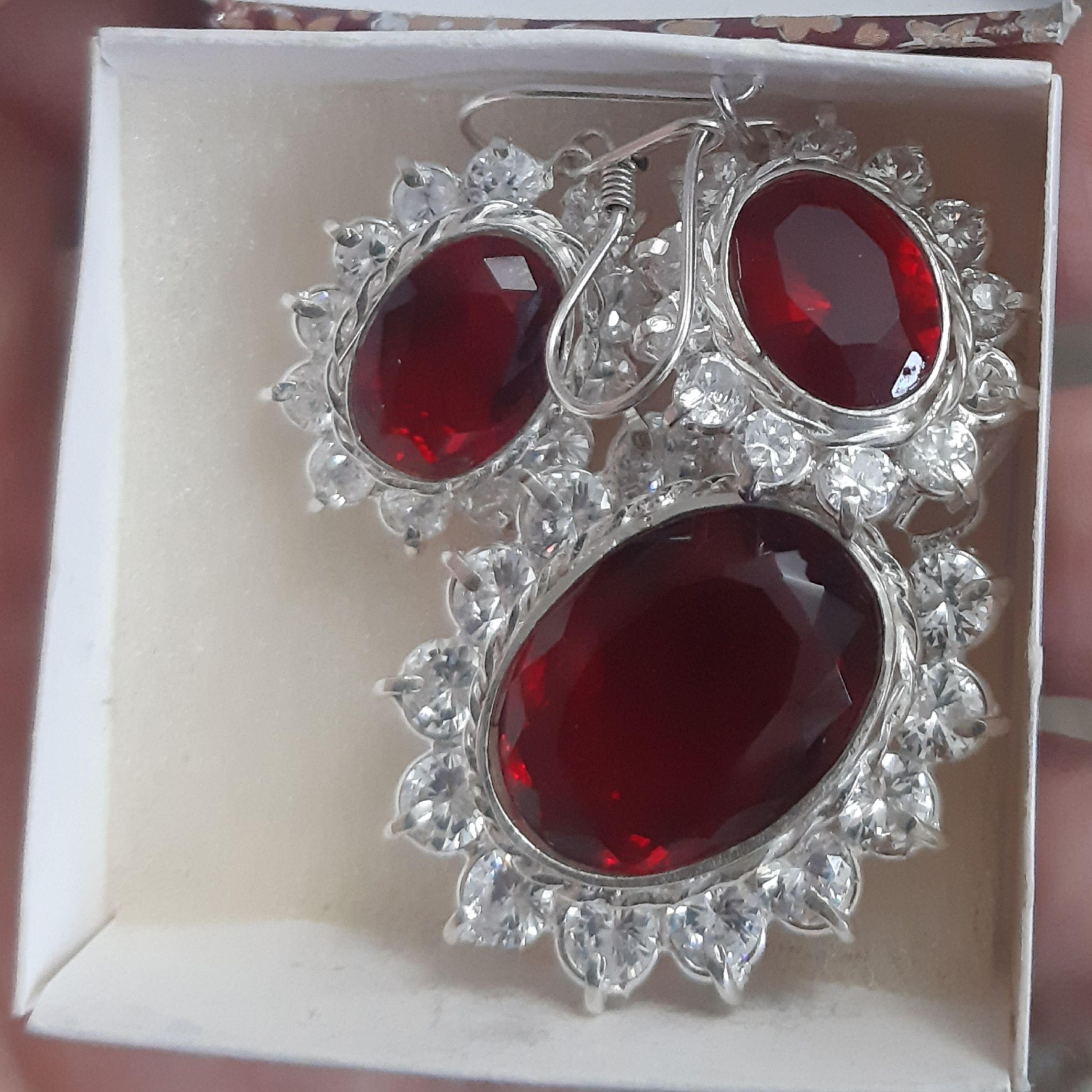 نیم ست نقره زیبا دور نگین