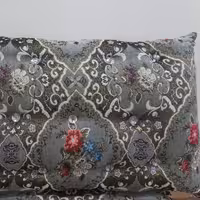 پشتی سنتی با پارچه شانلی درجه یک باوزن تقریبی 5کیلو  