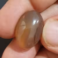 نگین عقیق عسلی دو رنگ دستساز قد 21میلیمتر پهنا 15میلیمتر 