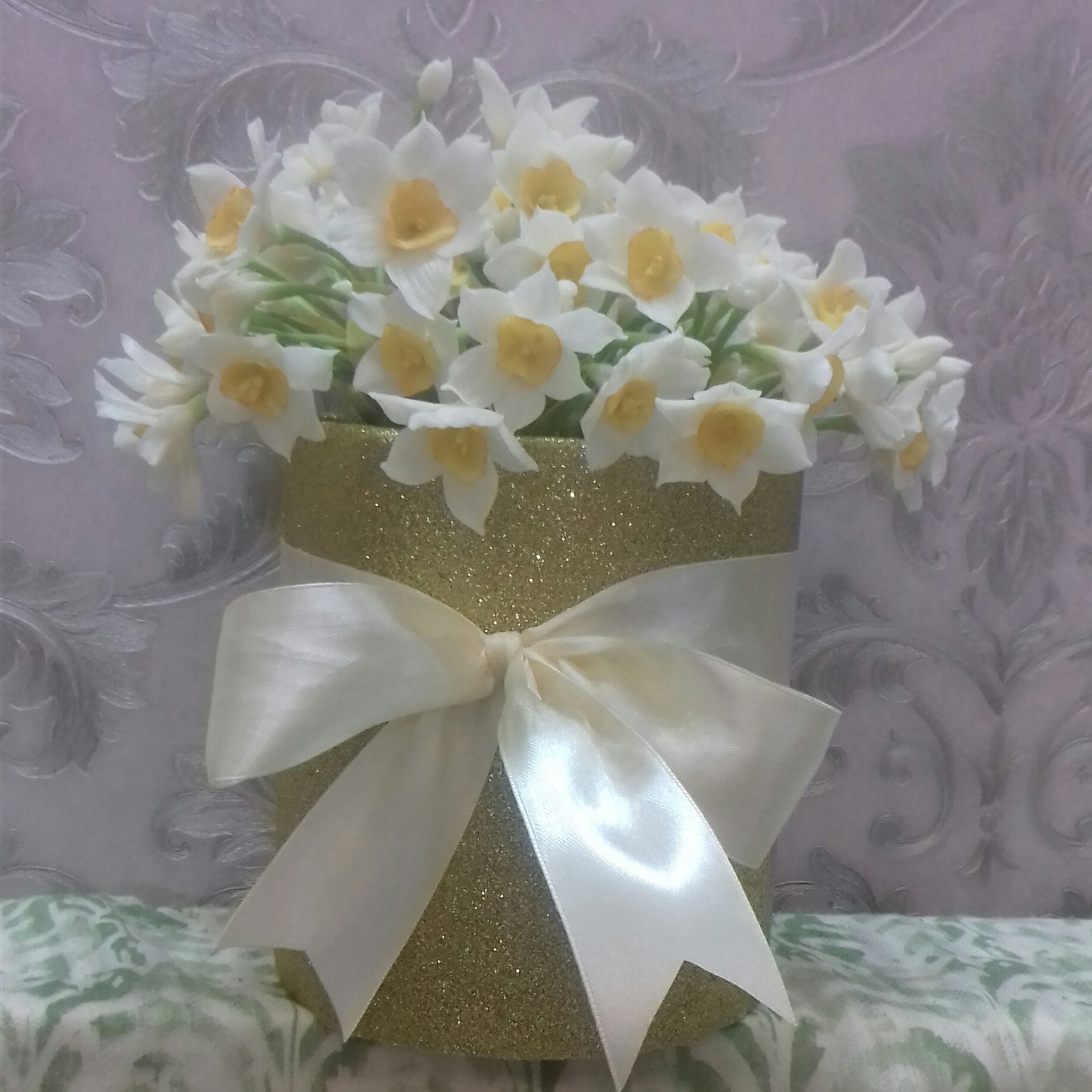 باکس گل نرگس لاکچری