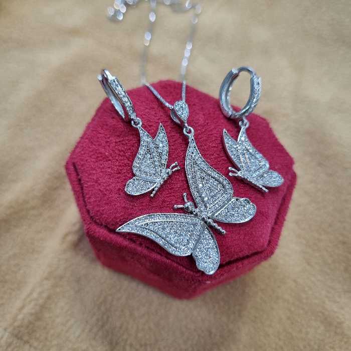 نیم ست زنانه نقره طرح پروانه عیار 925و آبکاری طلا سفیدزنجیر ونیزی 45سانتی