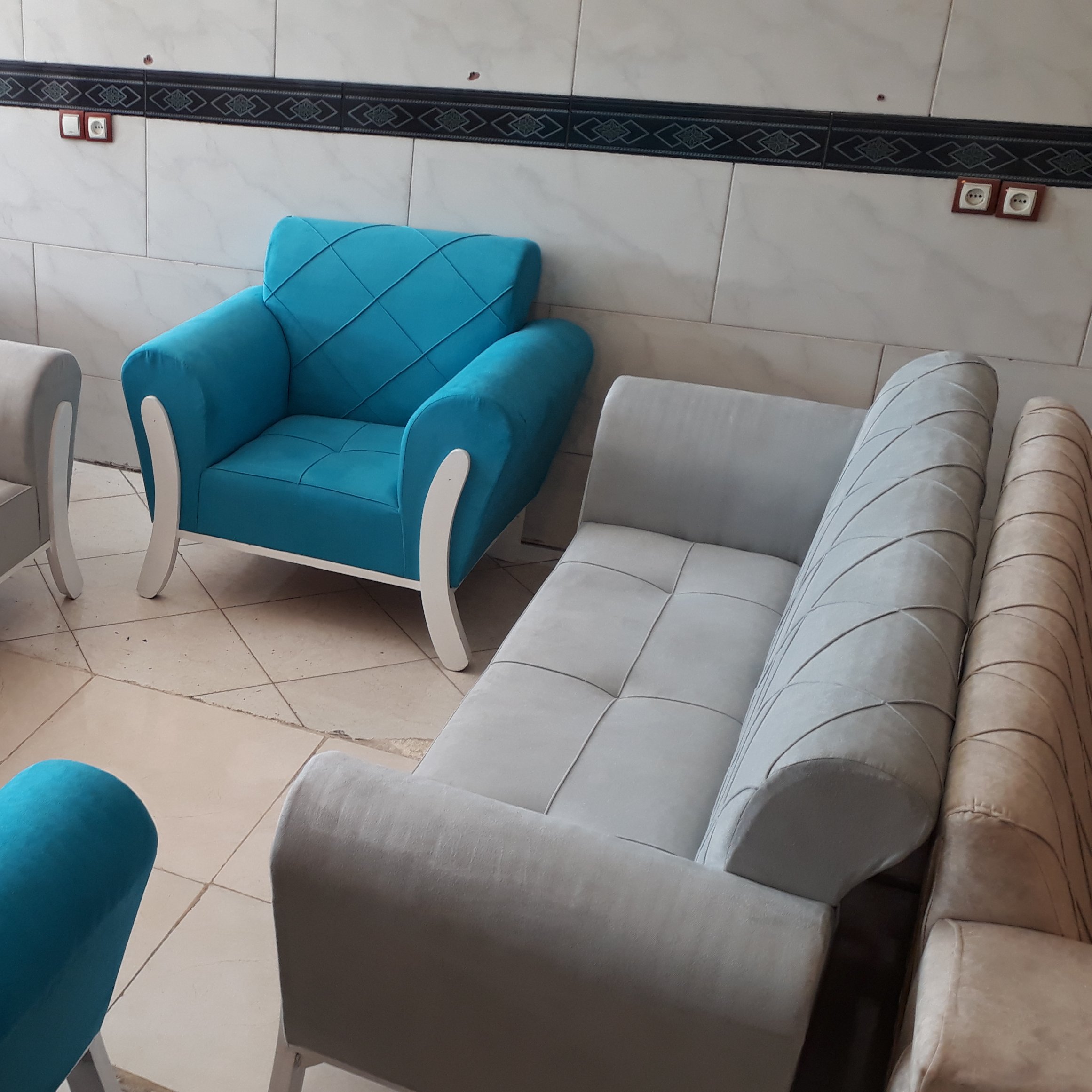 مبل اسکارلت گرانو