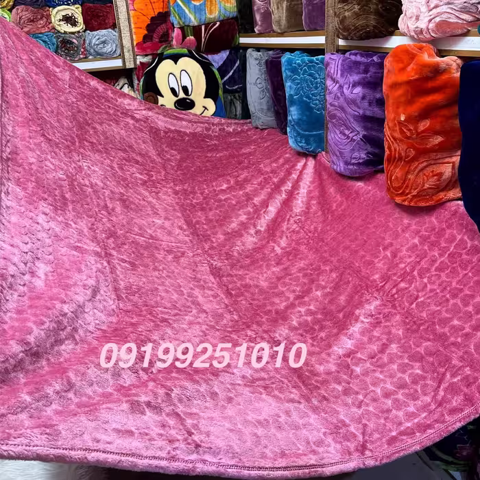 پتو یکنفره نرمینه تک رنگ گل برجسته مدل سروین قلبی ساکدار  رنگ صورتی کد 9