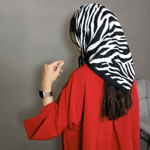 روسری مینی اسکارف قواره 75 طرح زبرا