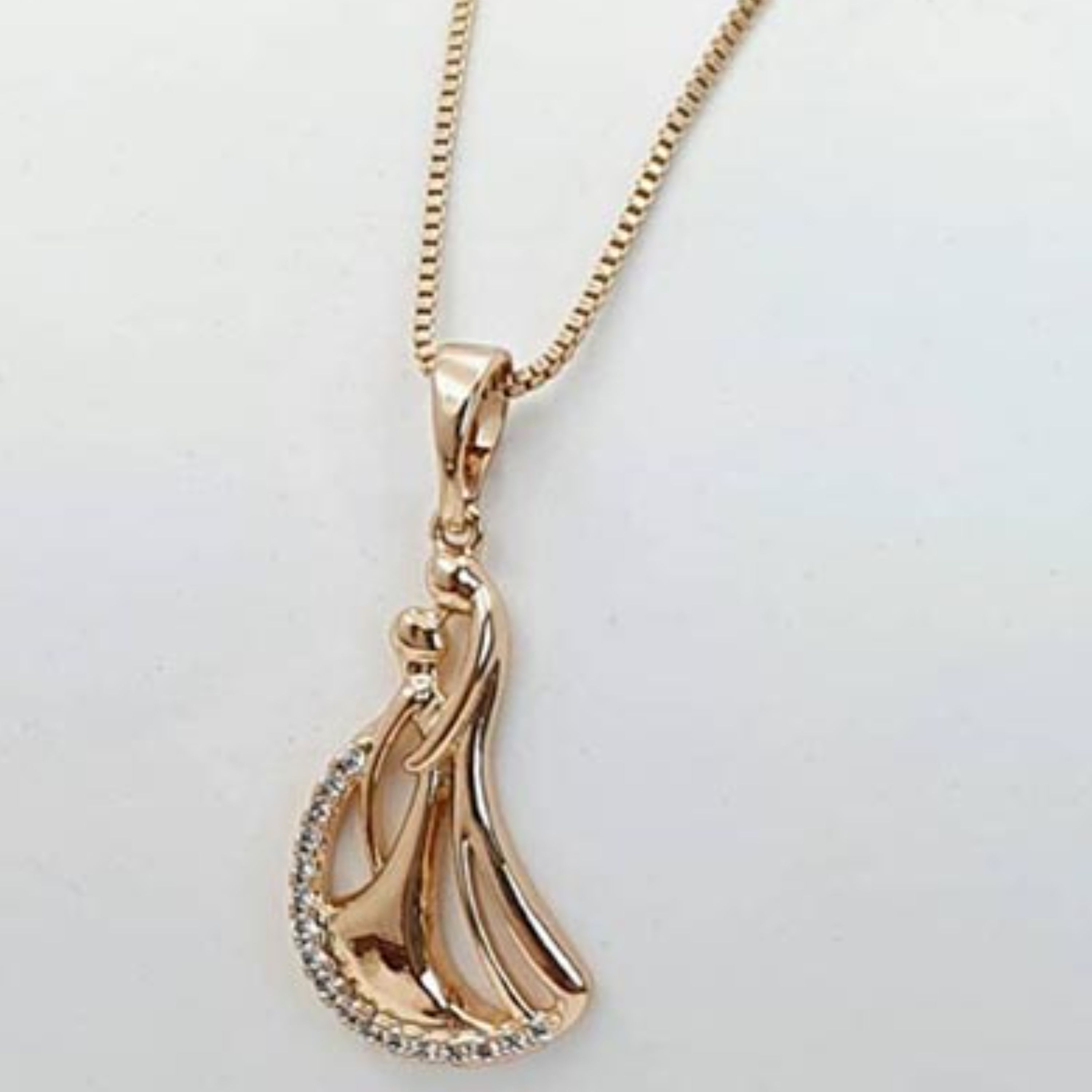 گردنبند عاشقانه