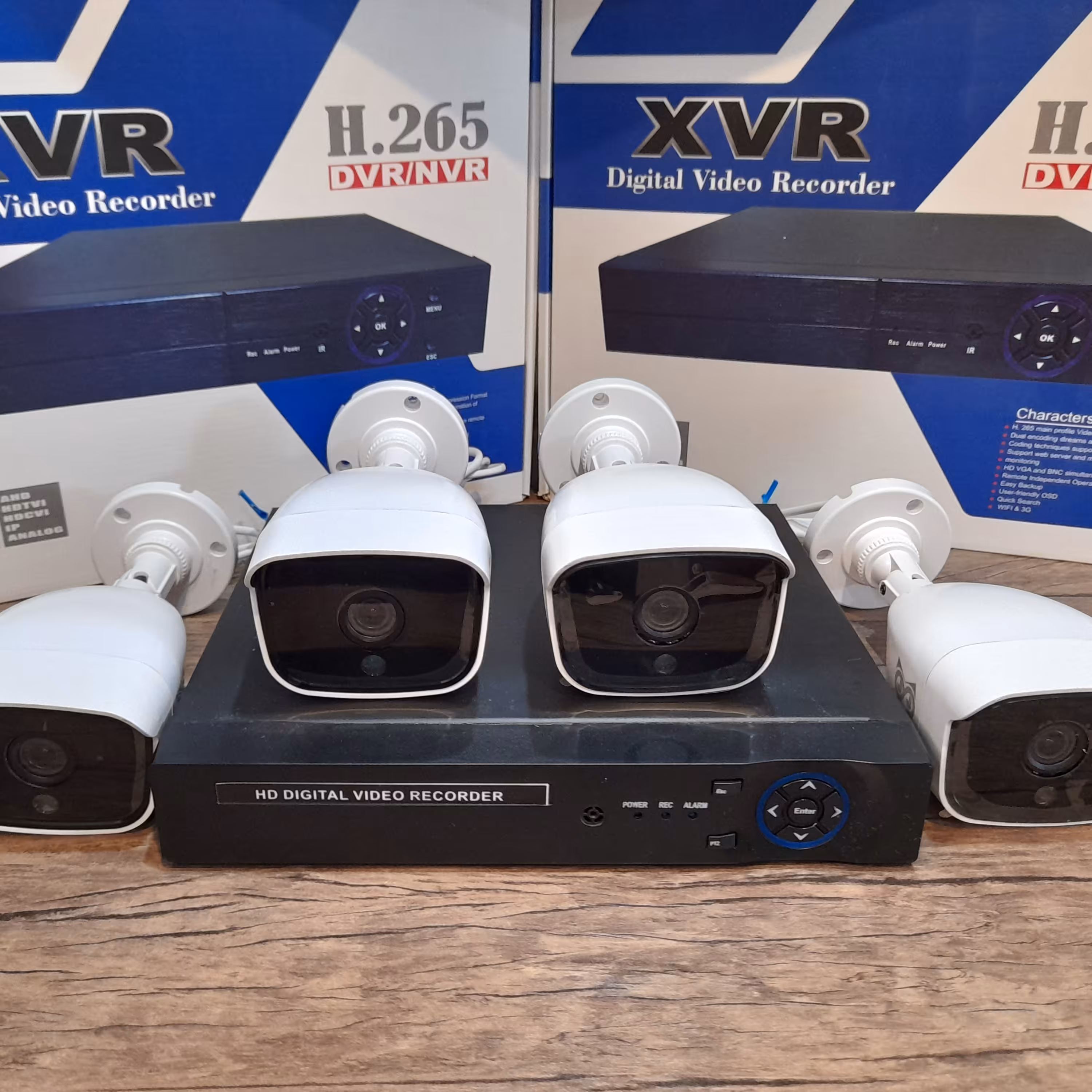 پک 4 دوربین مداربسته بالت 2 مگاپیکسلی