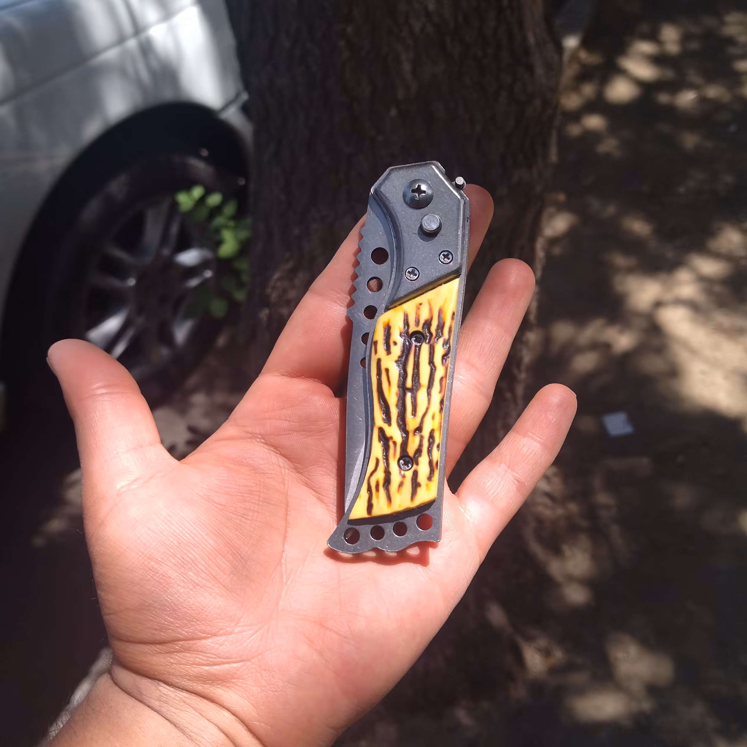 چاقو ضامن فشاری سایز متوسط