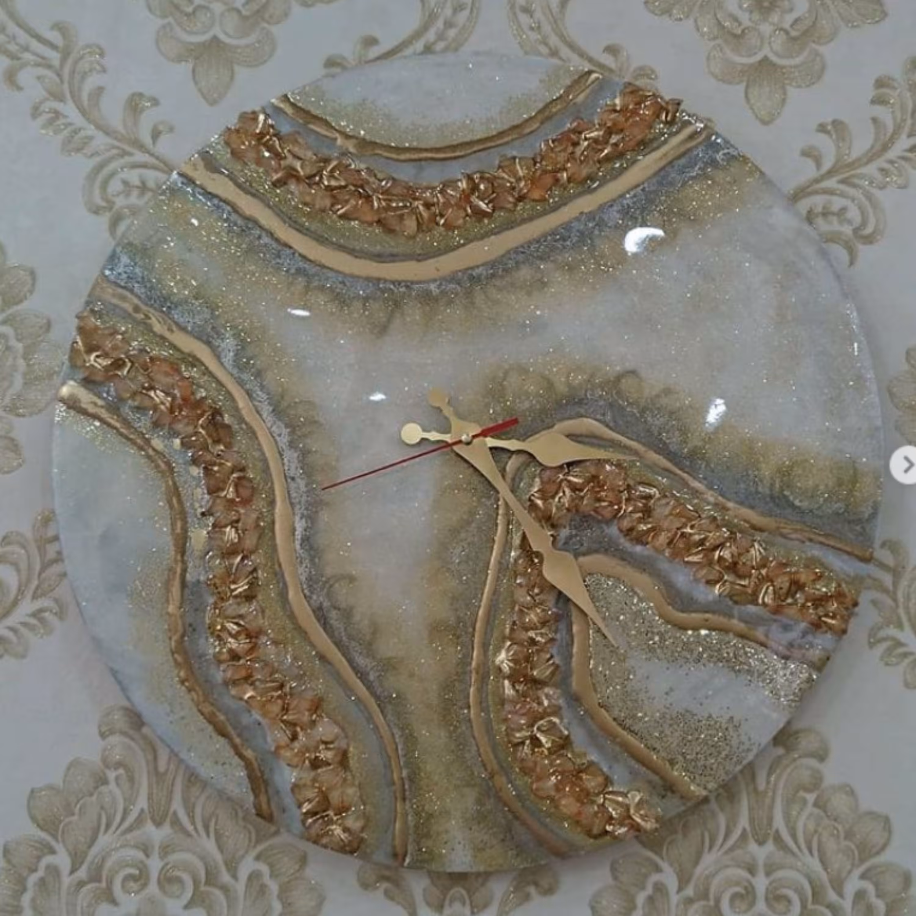 ساعت رزینی طرح ژئود