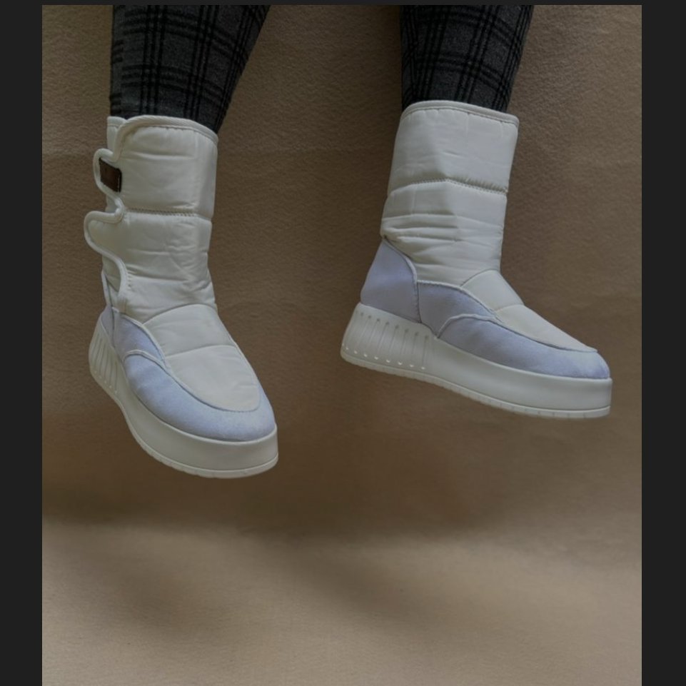 بوت کاپشنی کوتاه سفید