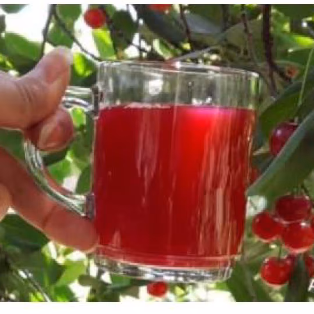 آب آلبالو صد در صد طبیعی 