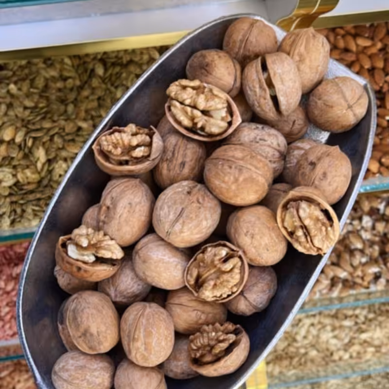 گردو بلغاری پوست نازک 53درصد5کیلو ارسال باربری پس کرایه