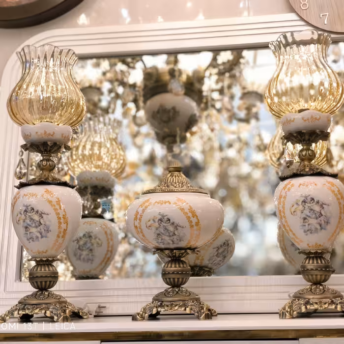 دکوری شمعدان چینی سرامیکی با کشکول ارتفاع 60 سانت(بدون آیینه)     ارسال از طریق باربری و با هذینه مشتری بصورت پس کرایه م