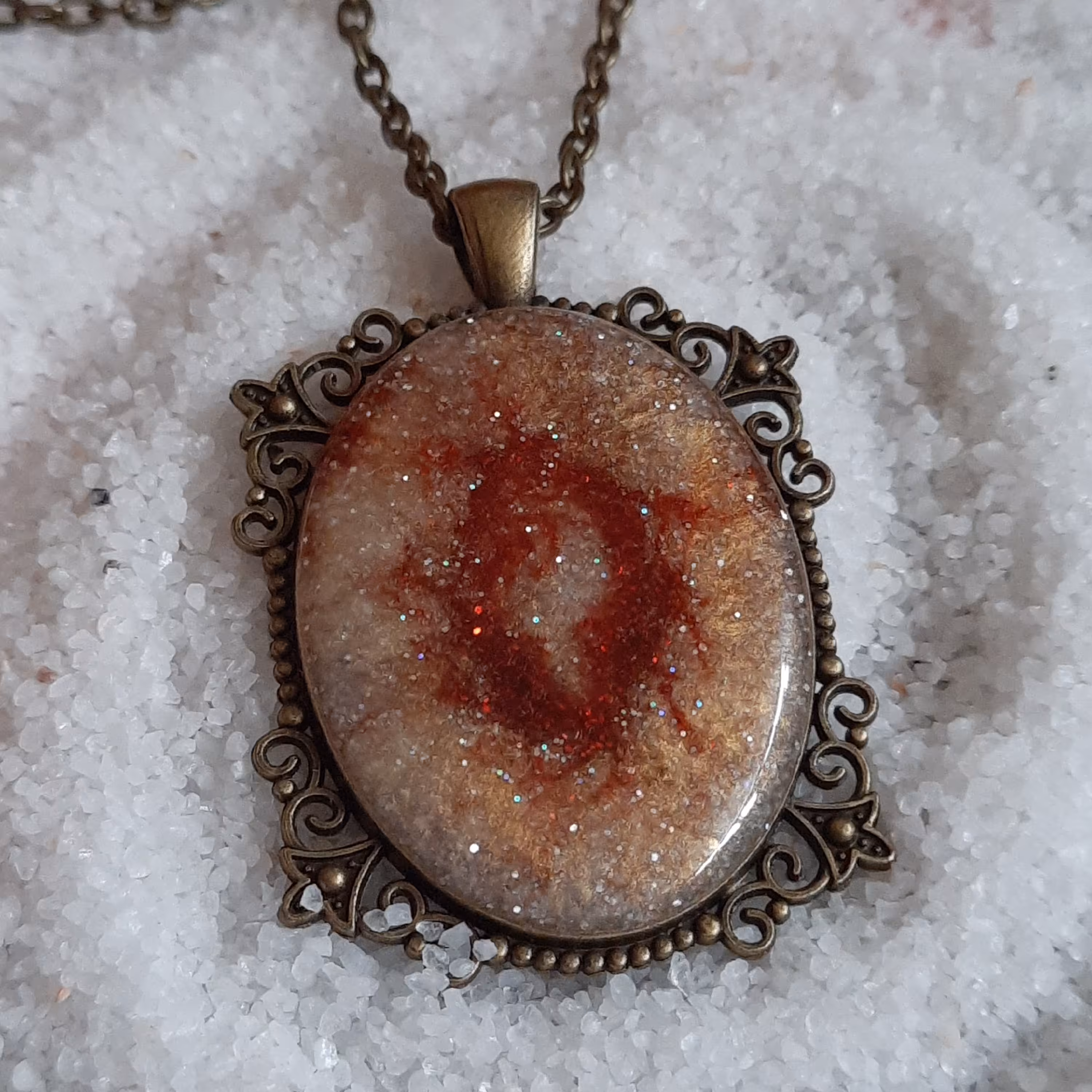 گردنبند برنزی آتشین 