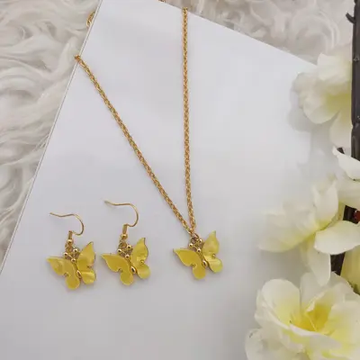 گردنبند و گوشواره پروانه ای زرد