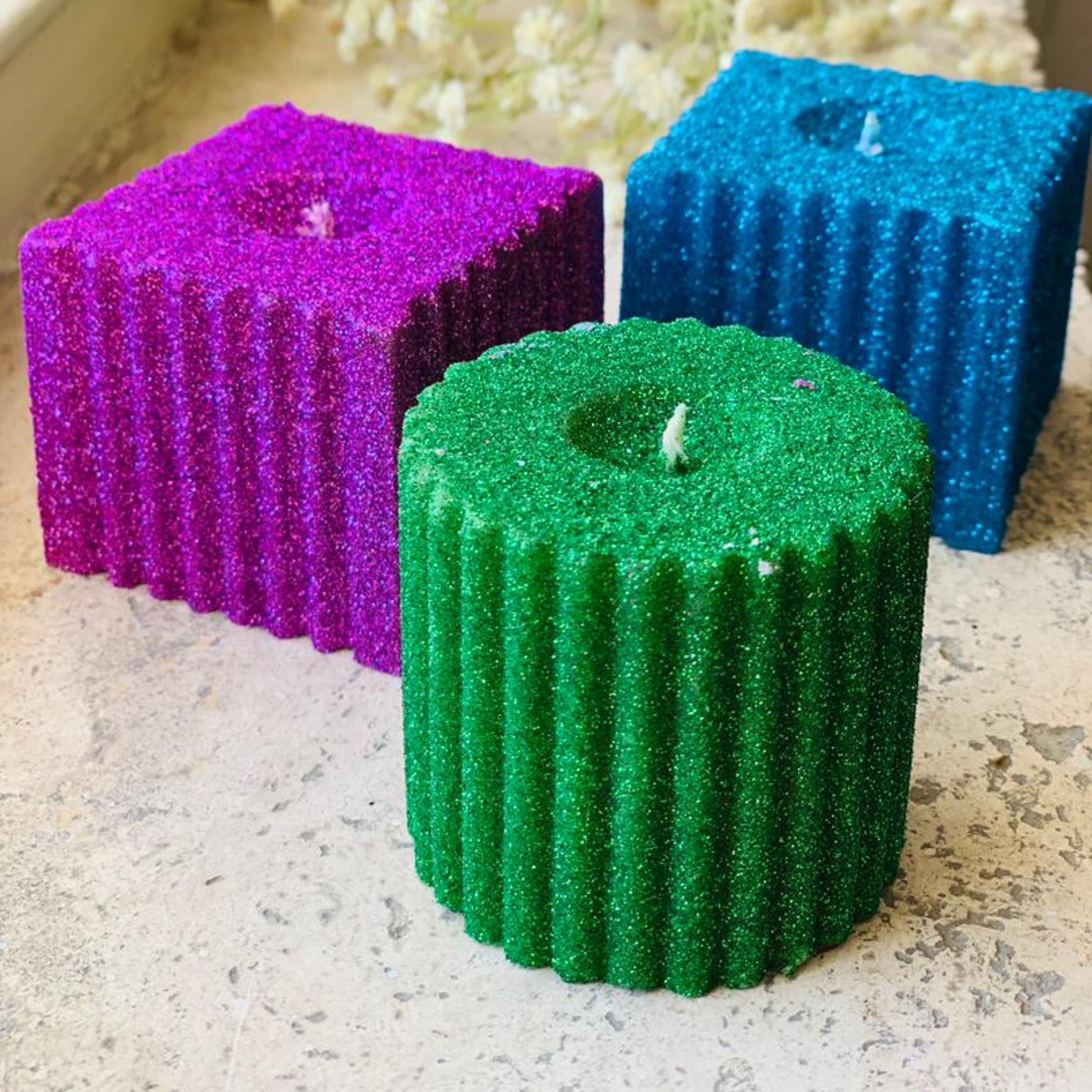 شمع  اکلیلی 100 گرمی در  رنگ های مختلف 