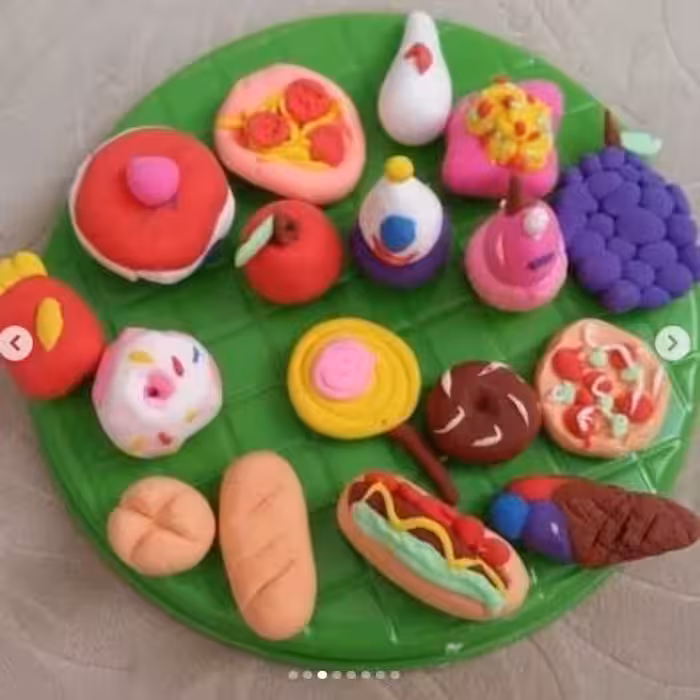 ست های مینیاتوری خمیری در رنگهای متفاوت و طرح های زیبا و دلخواه  کاری شیک و امیر وباقیمتی مناسب