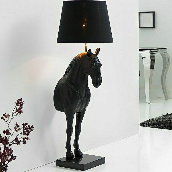 آباژور نیم تنه اسب با بهترین متریال (فایبر گلاس )ارتفاع 150 سانت (پس کرایه)