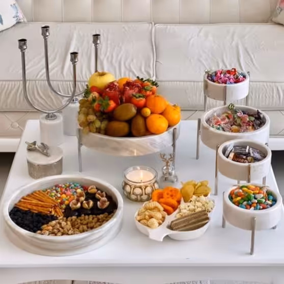 ظروف  سنگی پایه میخی