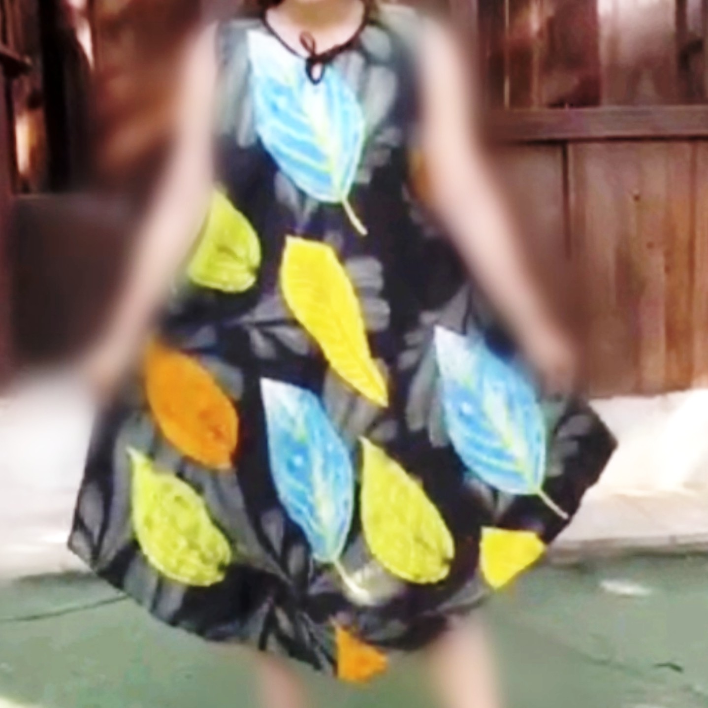 ساحلی. پیراهن بلند. پیراهن ساحلی. ساحلی نخی. پیراهن نخی. ساحلی دخترانه. ساحلی زنانه. پیراهن زنانه. پیراهن ماکسی