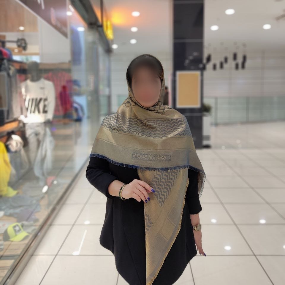 روسری نخ ابریشم  ژاکارد دو رو لمه دار  طرح عربی 