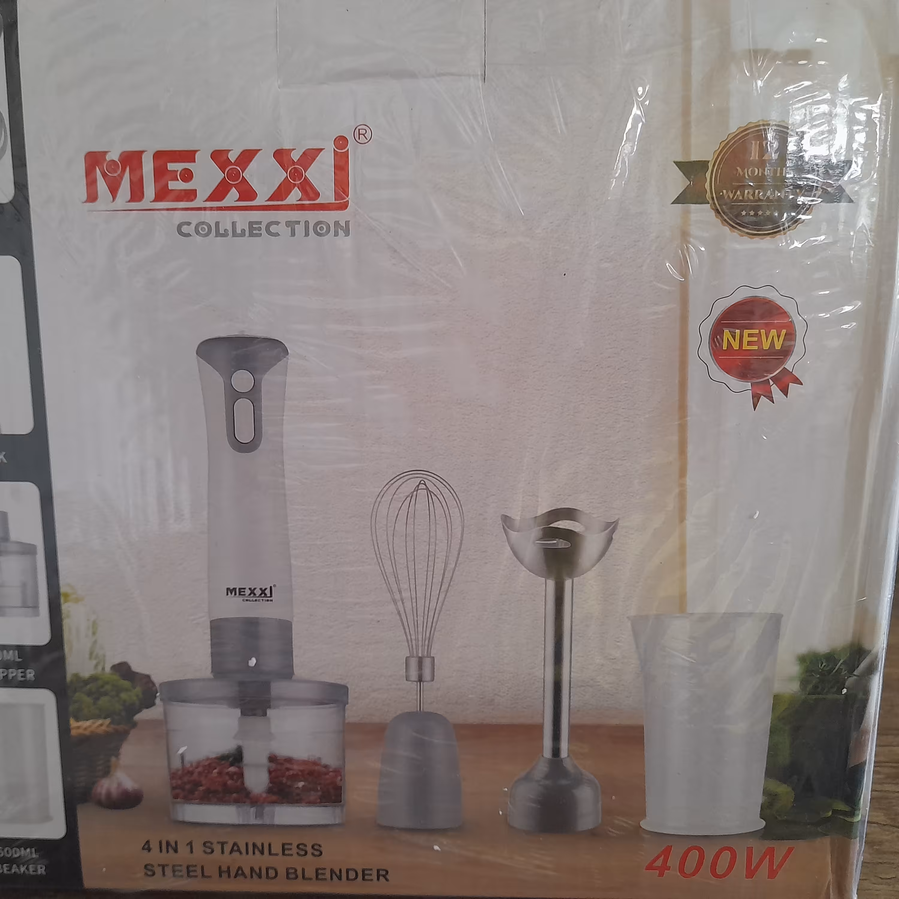 گوشتکوب چهار کاره سفید رنگ موجود