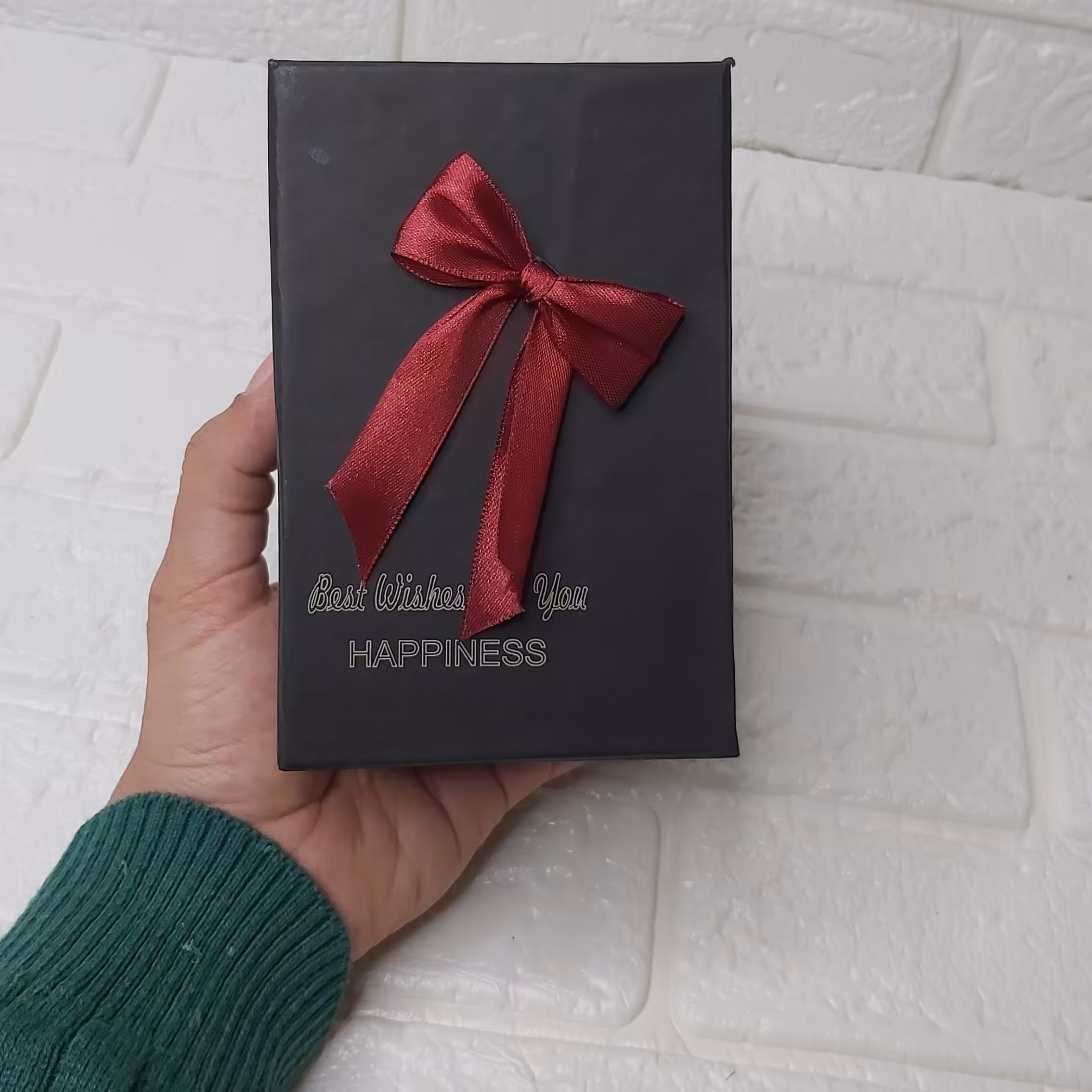باکس گیفت خالی مستطیلی مشکی کادوی هزینه ارسال در محل با مشتری  میباشد