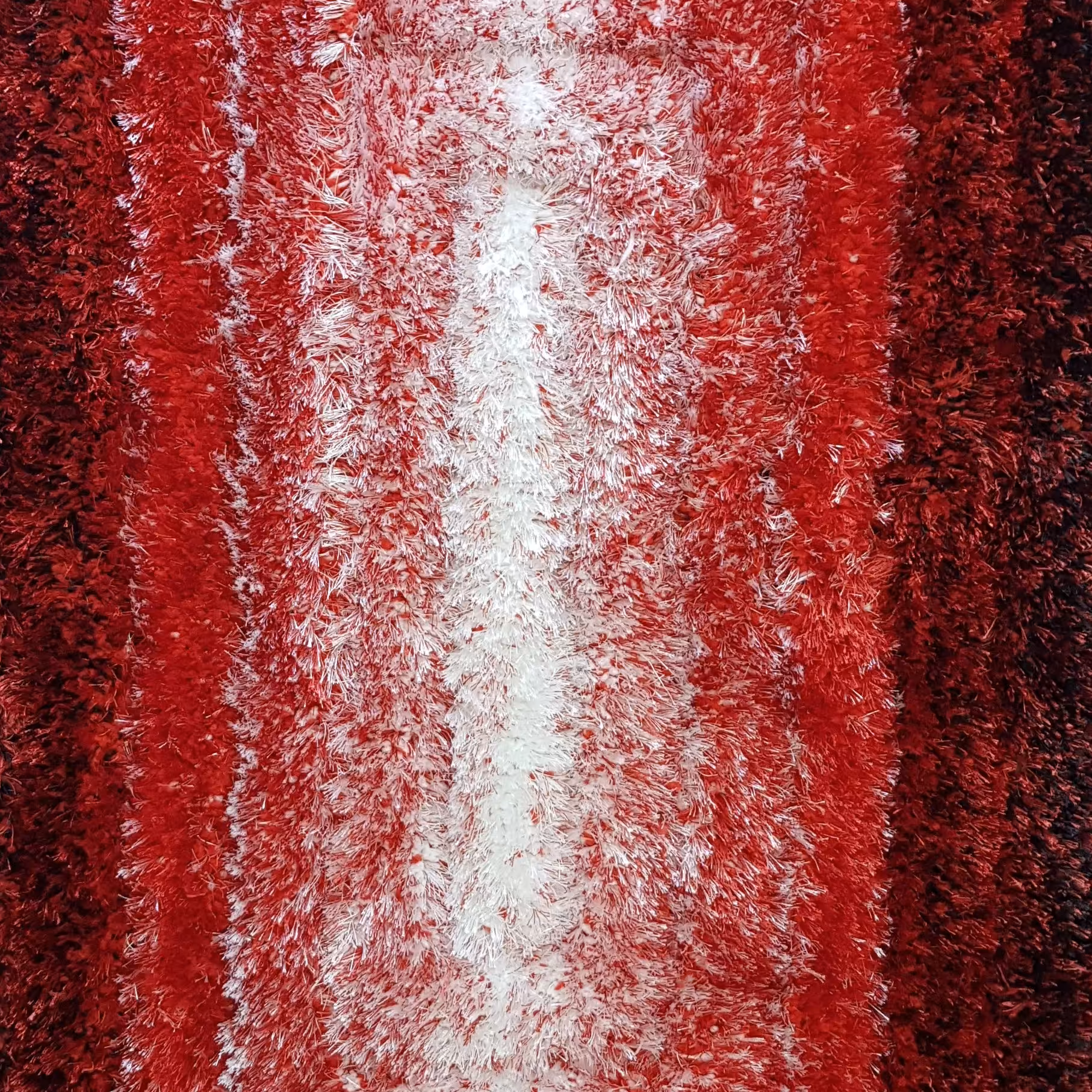 فرش ماشینی  شگی کد5015مشکی قرمزسفید(ارسال با باربری و به صورت پسکرایه