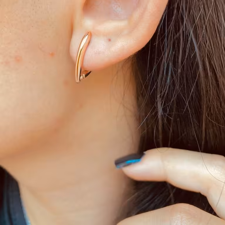 گوشواره طرح خطی ژوپینگ رنگ ثابت و ضد حساسیت 