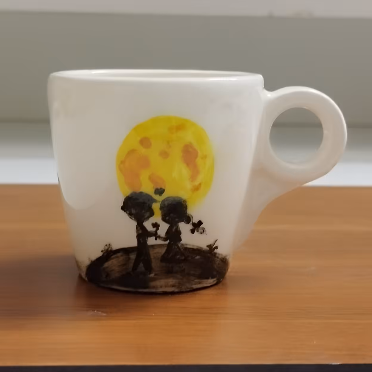 شات قهوه خوری دخترک و پسرک.نقاشی زیر لعابی.نقاشی و ساخت کار دست و اورجینال