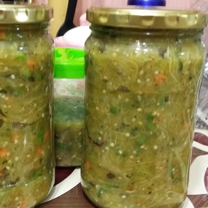 ترشی نازخاتون طعم کمی تند