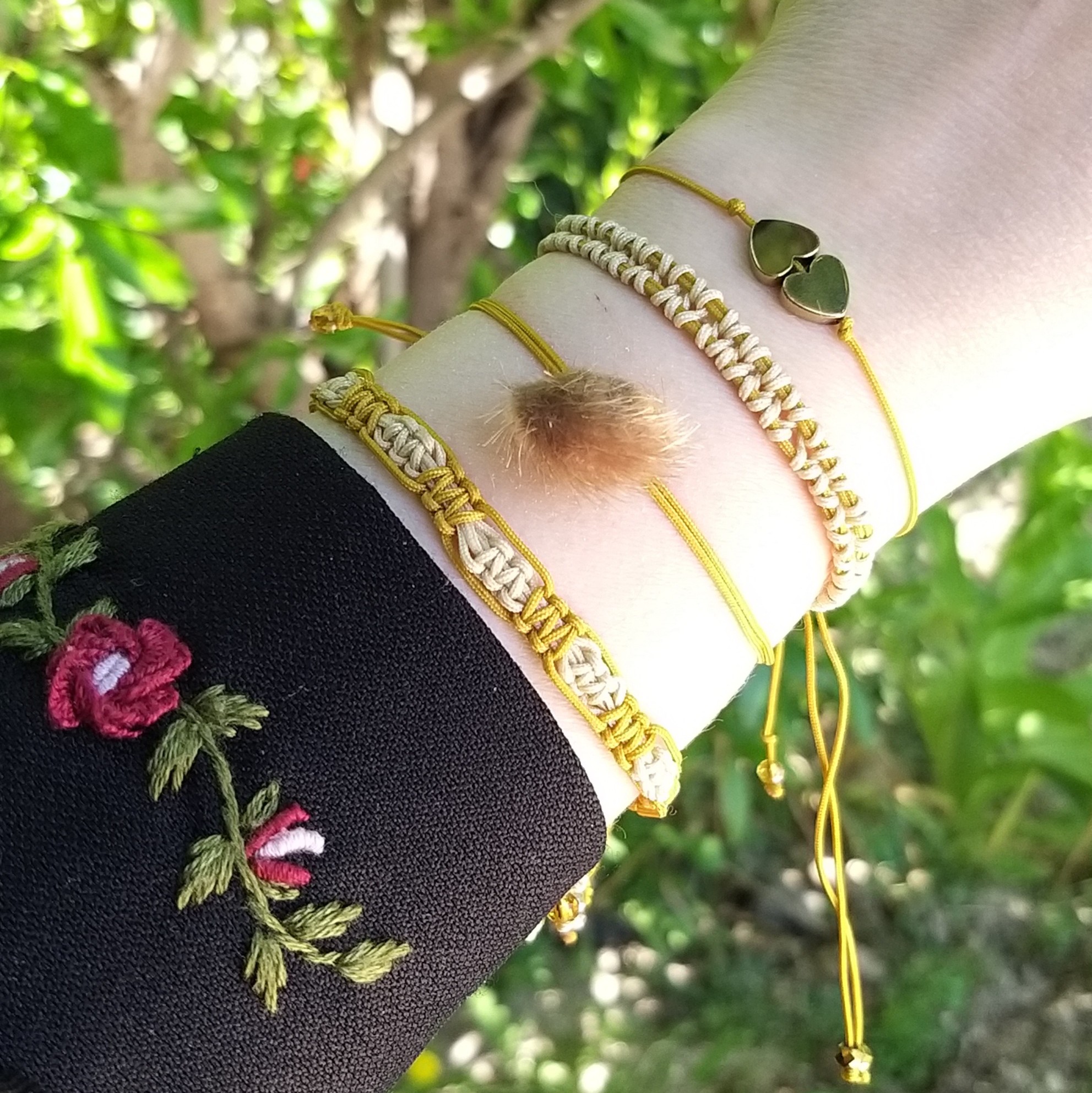 ست دستبند مکرومه، سنگ حدید و گوی مخمل