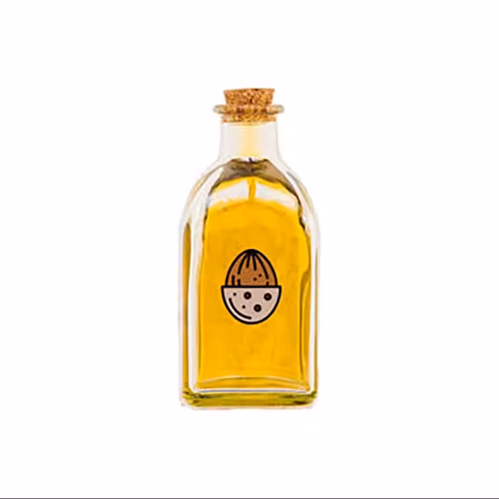 اسانس بادام تلخ  مایع خوراکی   خارجی غلیظ  و بی رنگ