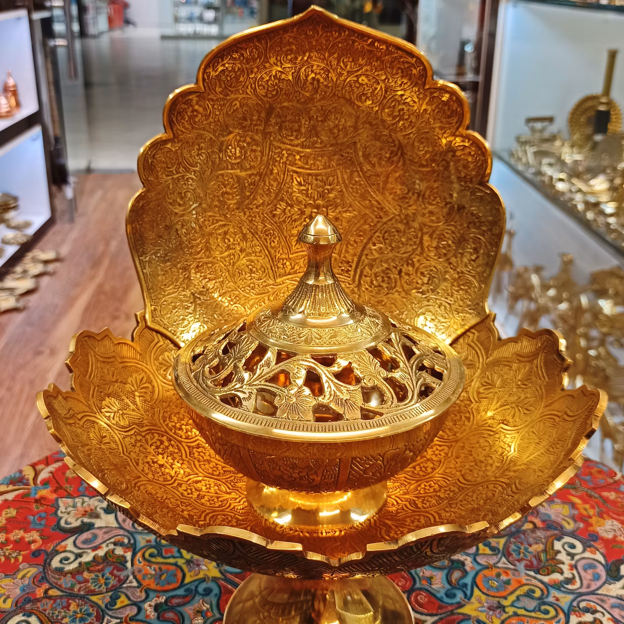 ست پذیرایی برنجی 3تیکه شامل میوه خوری شیرینی خوری شکلات خوری قلم زنی ساخته شده از برنج خالص هندوستانی بدون تغییر رنگ