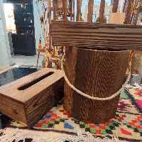سطل چوبی و جعبه دستمال کاغذی
