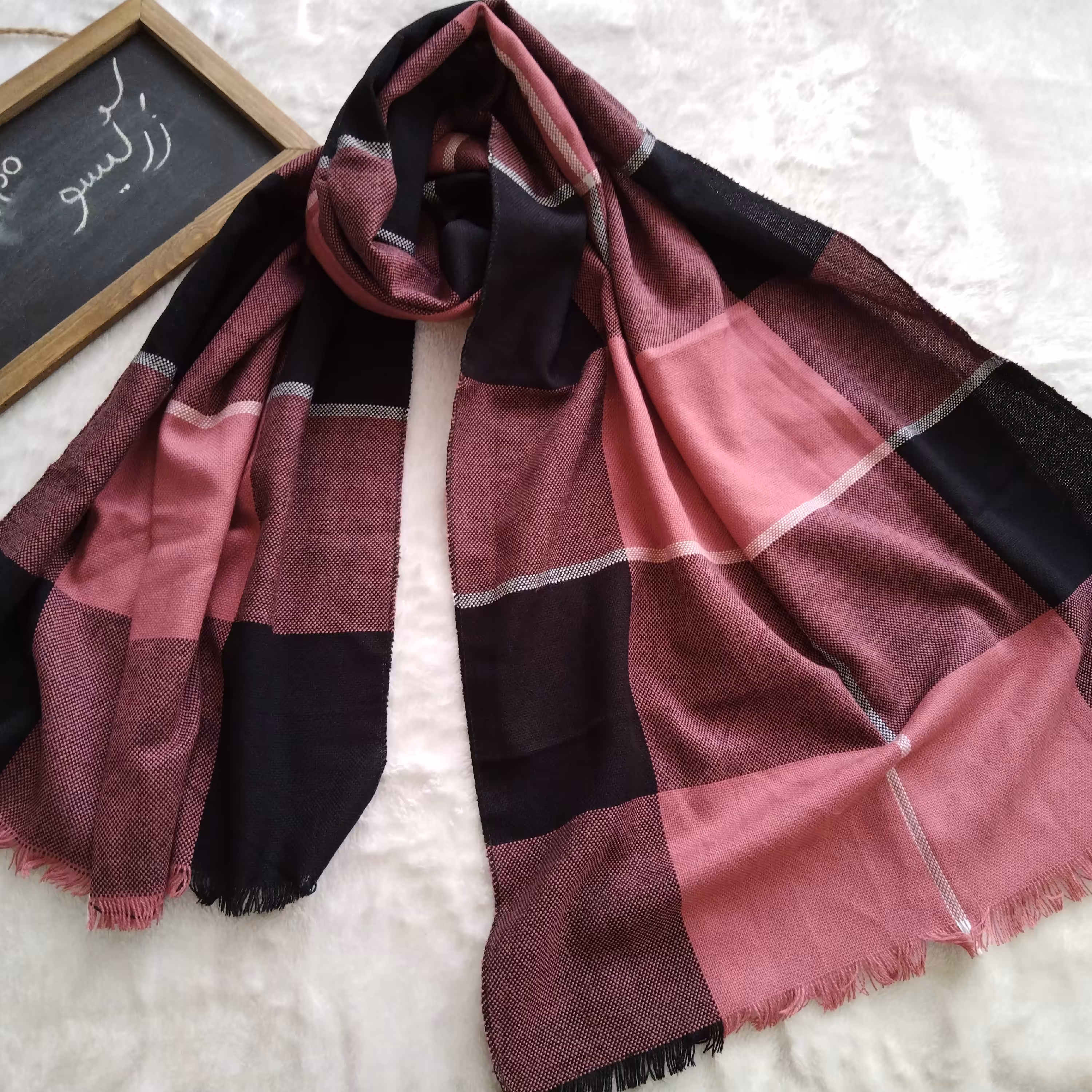 شال پشمی چارخونه صورتی